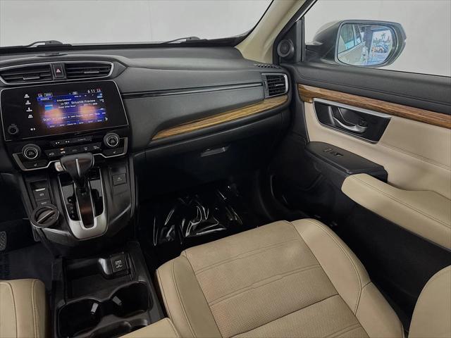 Photo of 2018 White Diamond Pearl Honda CR-V