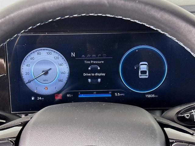 Photo of 2023 Lunar White Hyundai ELANTRA N