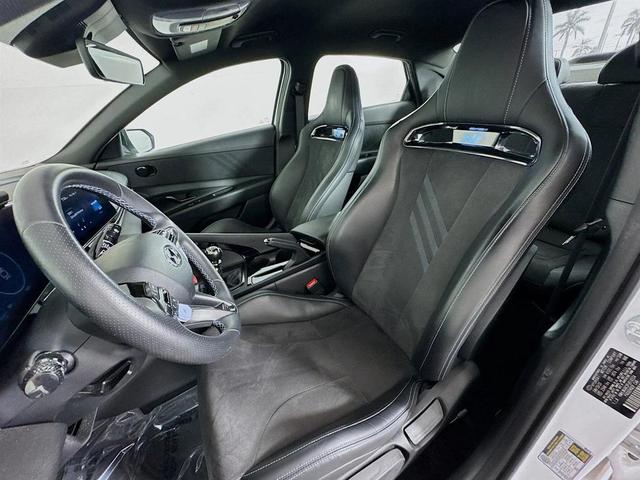Photo of 2023 Lunar White Hyundai ELANTRA N