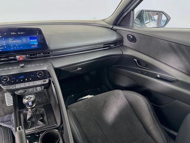 Photo of 2023 Lunar White Hyundai ELANTRA N