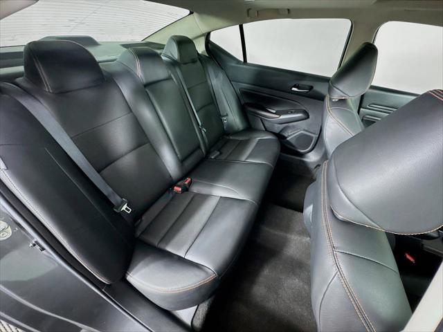 Photo of 2022 Gun Metallic Nissan Altima