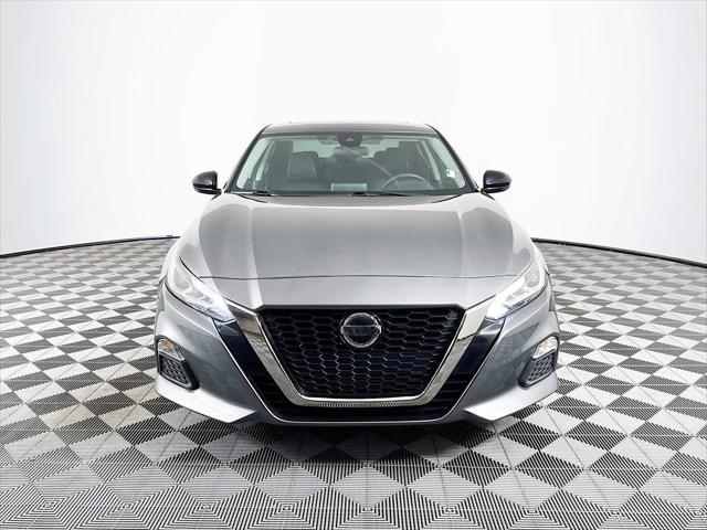 Photo of 2022 Gun Metallic Nissan Altima