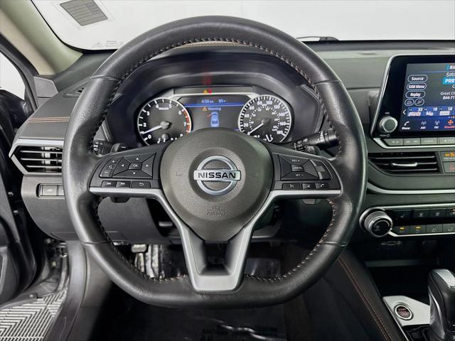 Photo of 2022 Gun Metallic Nissan Altima