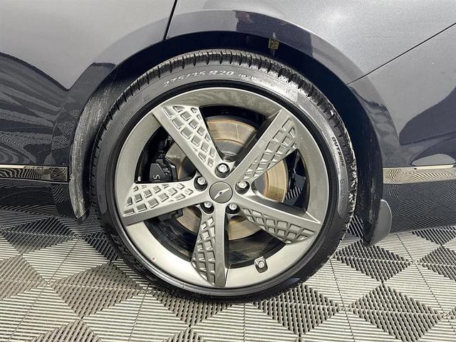 Photo of 2024 Vik Black Genesis G80
