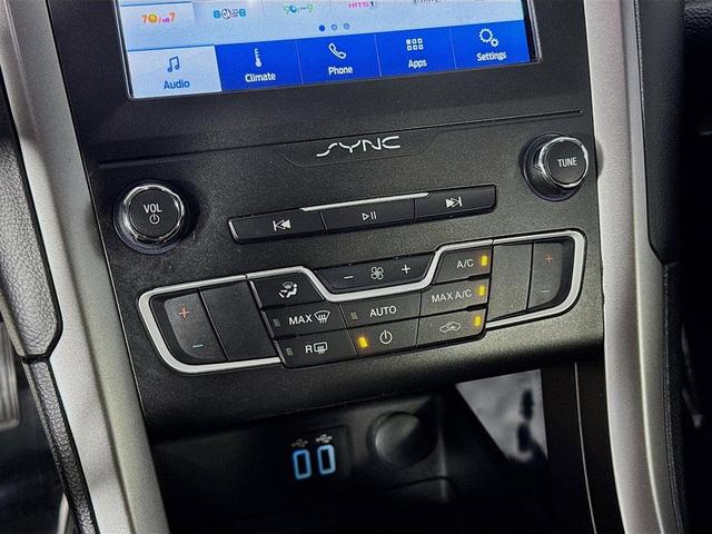 Photo of 2020 Alto Blue Metallic Tinted Clearcoat Ford Fusion