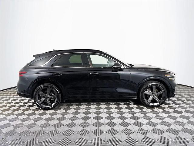 Photo of 2022 Vik Black Genesis GV70
