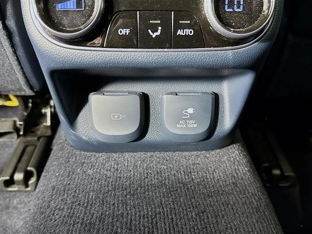 Photo of 2022 Vik Black Genesis GV70