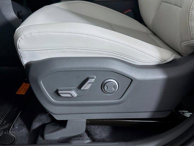 Photo of 2025 Ultimate Red Hyundai SANTA FE
