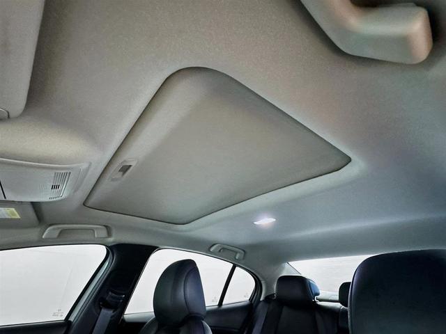 Photo of 2023 Platinum Quartz Metallic Mazda Mazda3