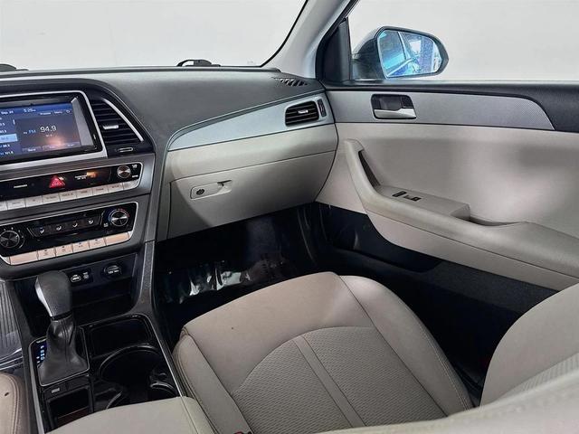 Photo of 2018 Lakeside Blue Hyundai SONATA