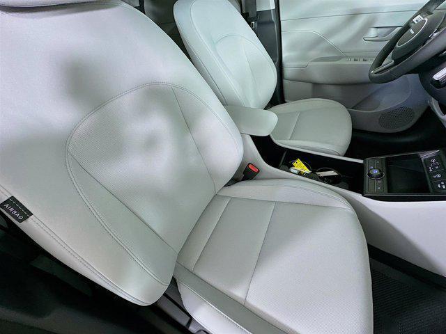 Photo of 2025 Neoteric Yellow Hyundai KONA EV