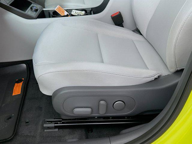 Photo of 2025 Neoteric Yellow Hyundai KONA EV