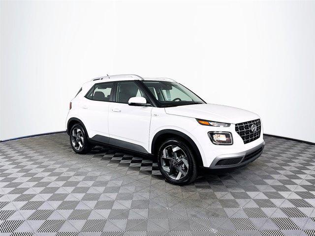 Photo of 2025 Lunar White Hyundai VENUE