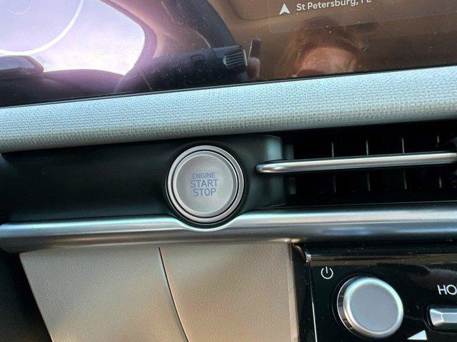 Photo of 2025 Serenity White Pearl Hyundai TUCSON
