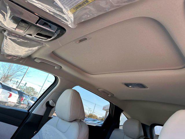 Photo of 2025 Serenity White Pearl Hyundai TUCSON