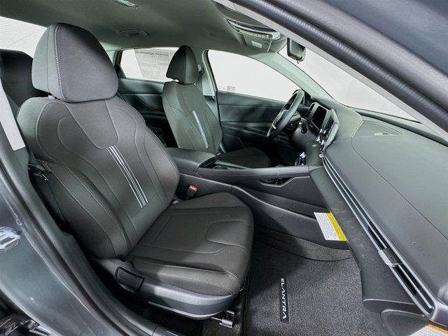 Photo of 2025 Ecotronic Gray Hyundai ELANTRA HEV