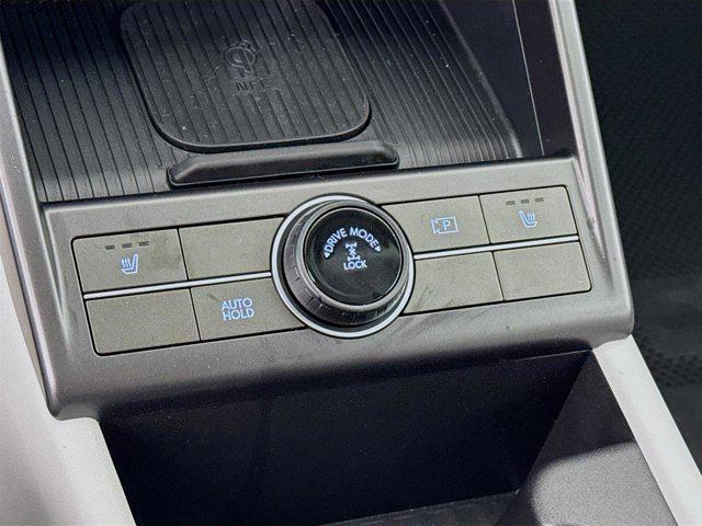 Photo of 2025 Atlas White Hyundai KONA