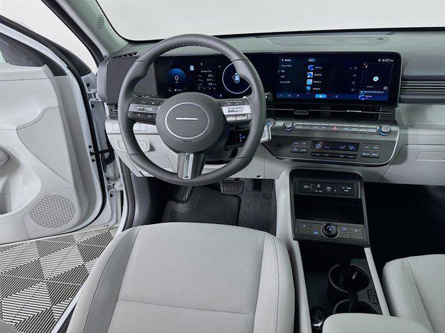 Photo of 2025 Atlas White Hyundai KONA