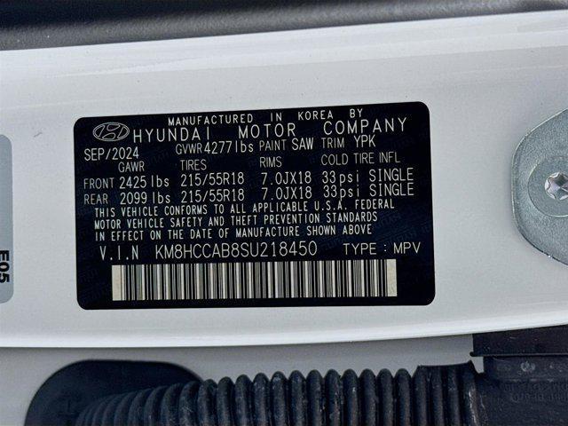 Photo of 2025 Atlas White Hyundai KONA