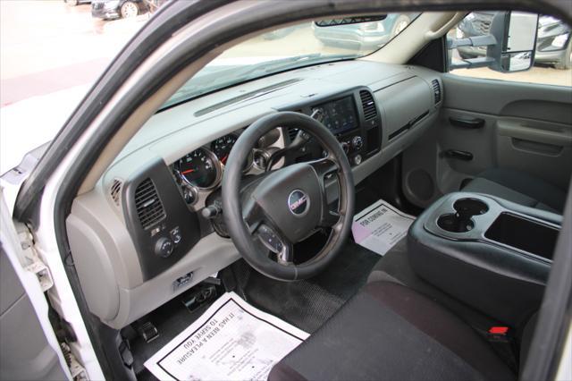 Photo of 2011 Summit White GMC Sierra 3500