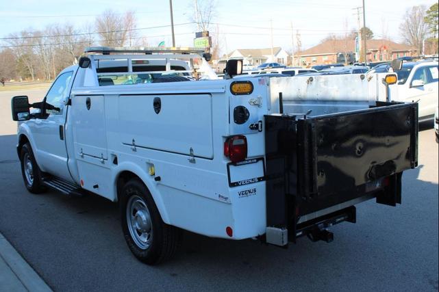 Photo of 2012 Oxford White Ford F-350