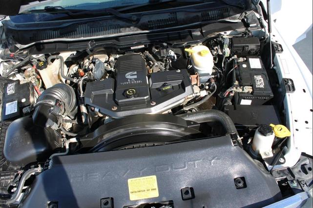 Photo of 2016 Bright White Clearcoat RAM 3500