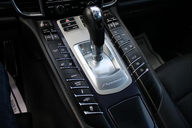 Photo of 2013 Black Porsche Panamera