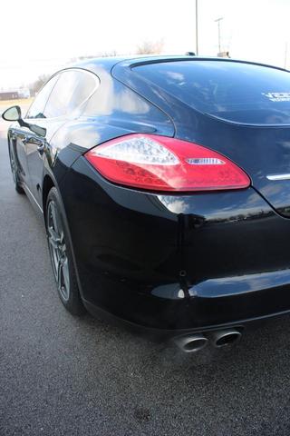 Photo of 2013 Black Porsche Panamera