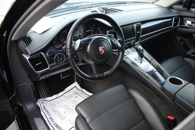 Photo of 2013 Black Porsche Panamera