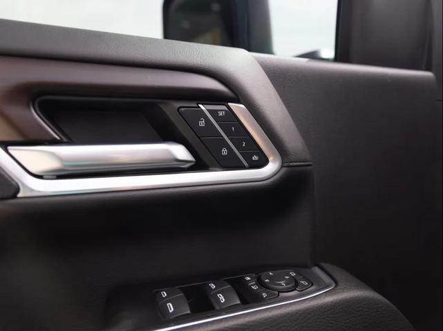 Photo of 2024  GMC Sierra 2500