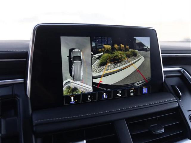 Photo of 2024 Onyx Black GMC Yukon XL
