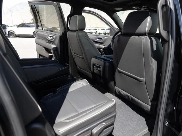 Photo of 2024 Onyx Black GMC Yukon XL