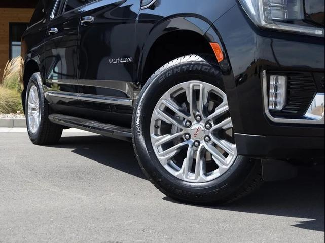 Photo of 2024 Onyx Black GMC Yukon XL