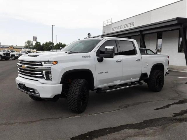 Photo of 2022 White Chevrolet Silverado 3500