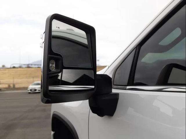 Photo of 2022 White Chevrolet Silverado 3500