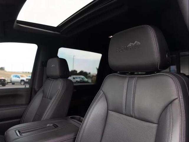 Photo of 2022 White Chevrolet Silverado 3500