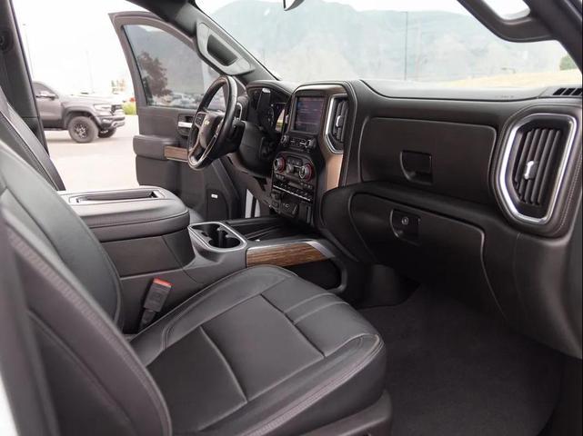 Photo of 2022 White Chevrolet Silverado 3500