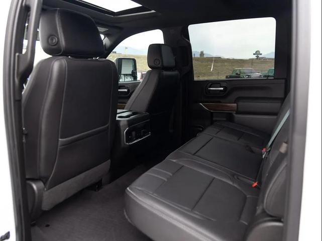 Photo of 2022 White Chevrolet Silverado 3500