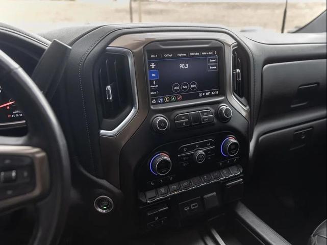 Photo of 2022 White Chevrolet Silverado 3500