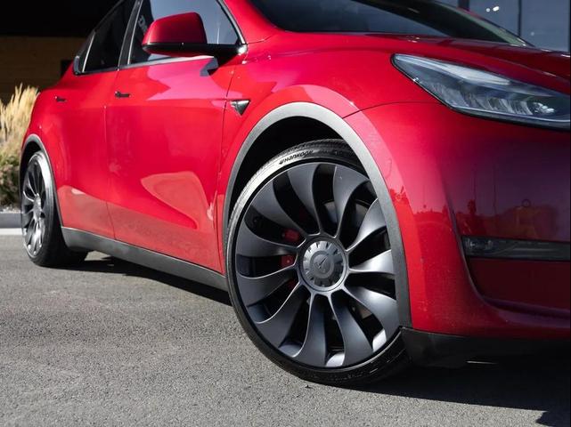 Photo of 2020 Red Multi-Coat Tesla Model Y