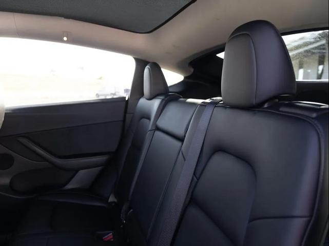 Photo of 2020 Red Multi-Coat Tesla Model Y