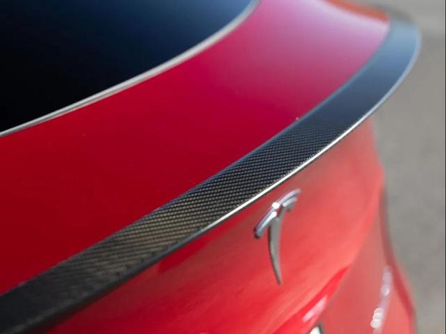Photo of 2020 Red Multi-Coat Tesla Model Y