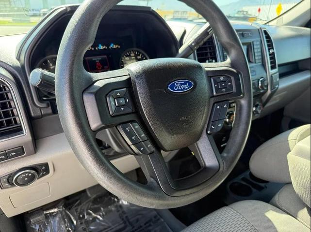 Photo of 2017 Oxford White Ford F-150