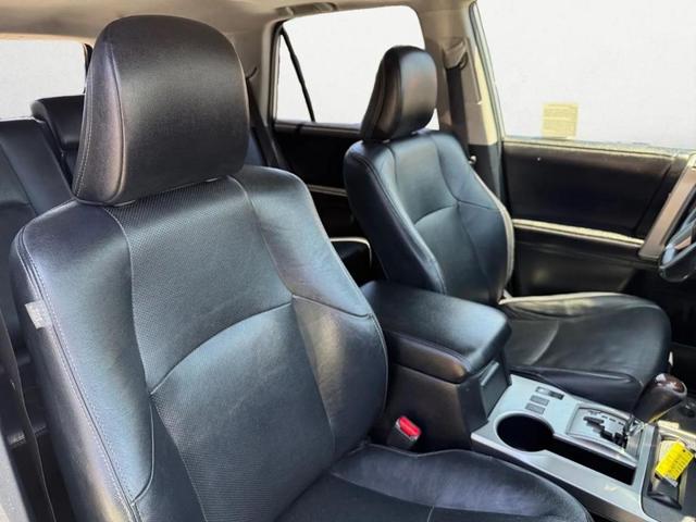 Photo of 2015 Classic Silver Metallic Toyota 4Runner