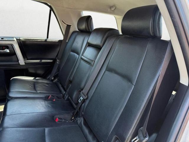 Photo of 2015 Classic Silver Metallic Toyota 4Runner