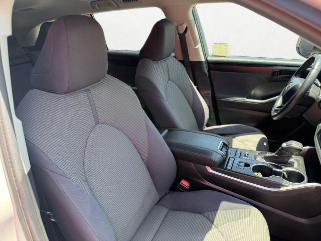 Photo of 2020 Blizzard Pearl Toyota Highlander