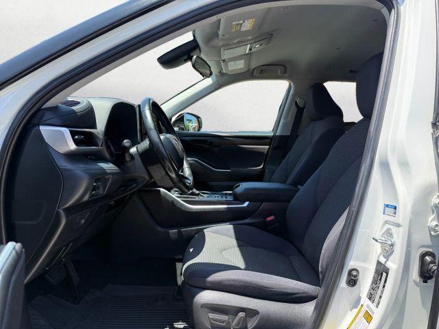 Photo of 2020 Blizzard Pearl Toyota Highlander