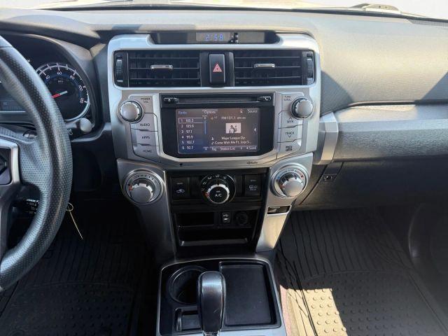 Photo of 2015 Super White Toyota 4Runner