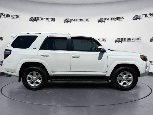 Photo of 2015 Super White Toyota 4Runner