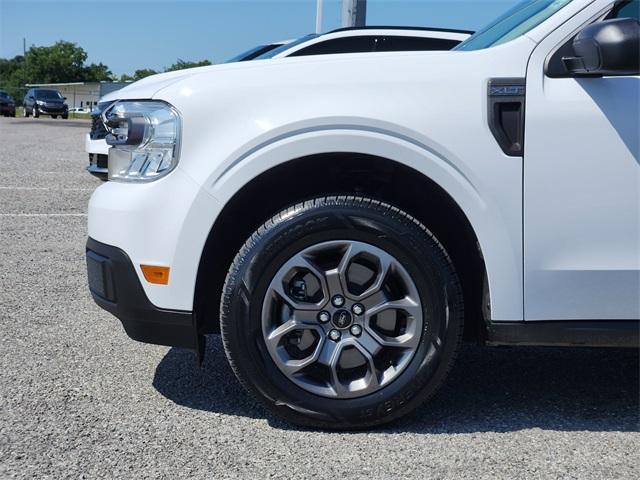 Photo of 2023 Oxford White Ford Maverick